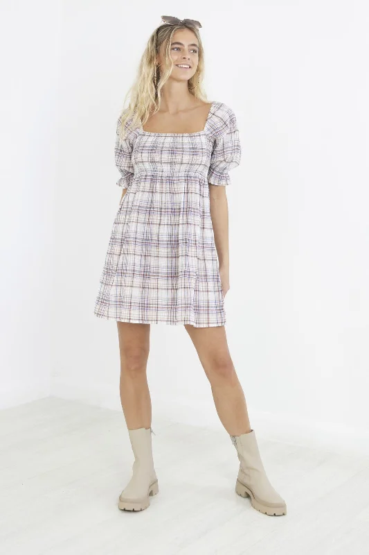 CHECKERED PRINT PUFF SLEEVE MILKMAID DRESS