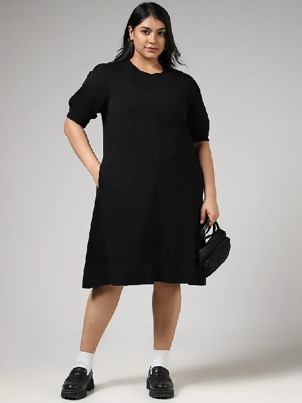 Gia Solid Black Dress