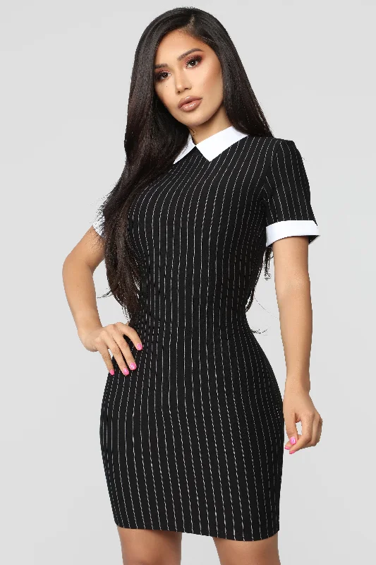 Week Day Collared Dress - Black